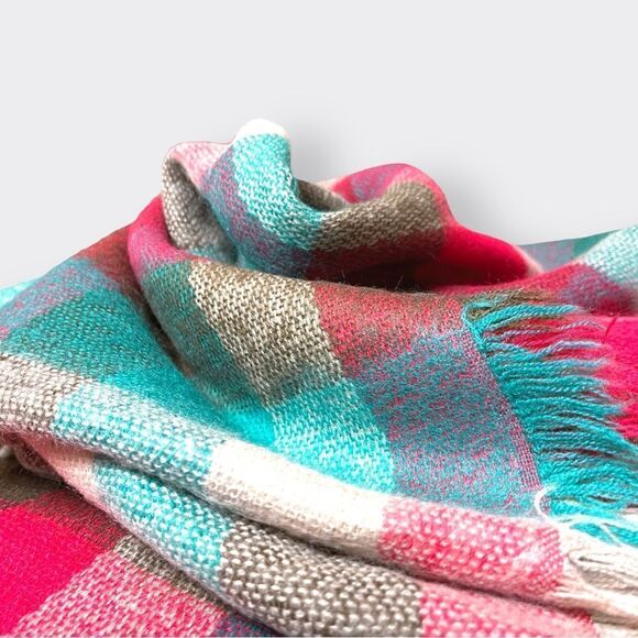 SHIRALEAH large plaid scarf - Picture 3 of 8